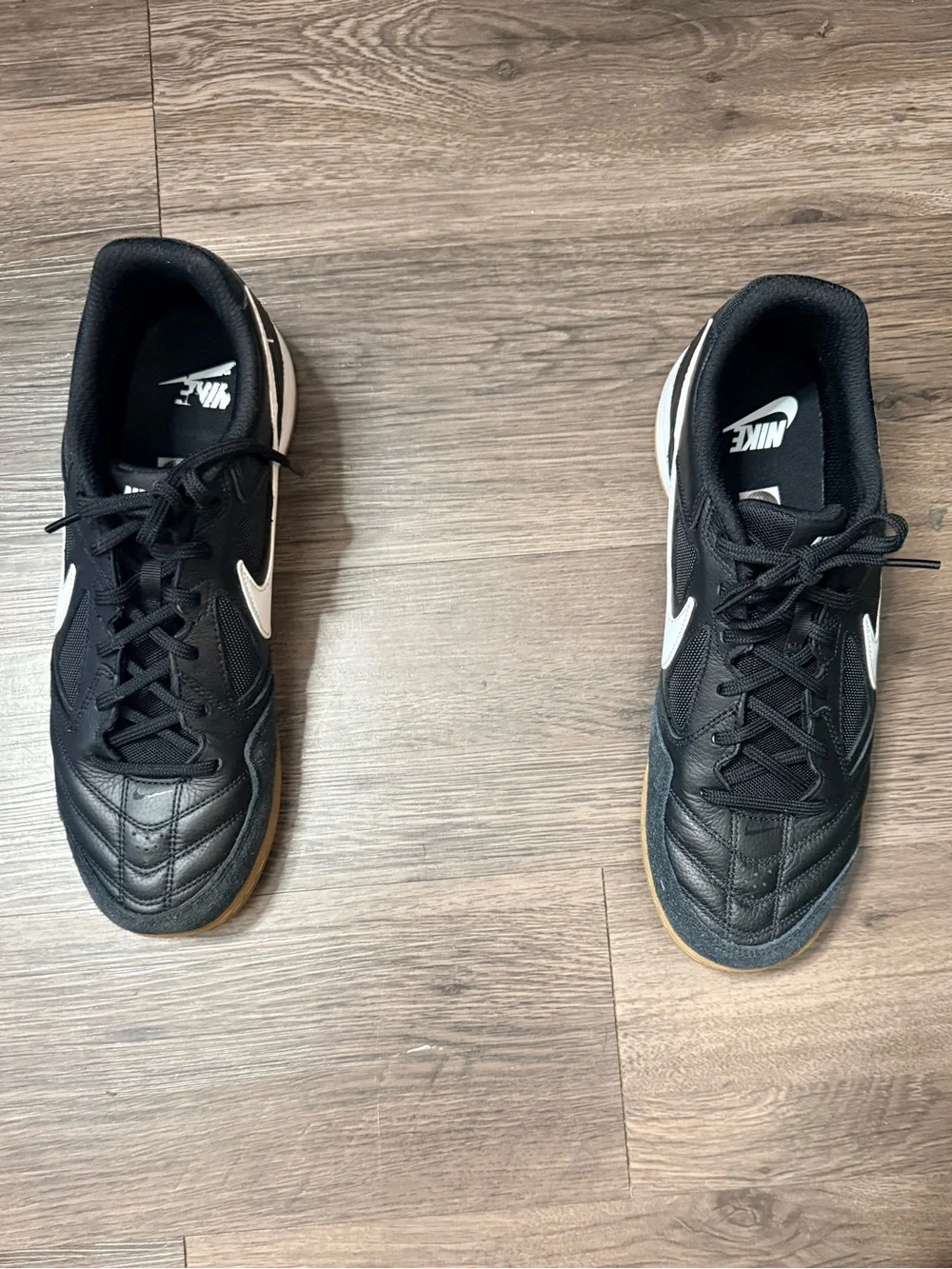 Nike Men’s Black & White Indoor Gato Shoes (Size 12)